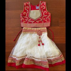Indian choli and short ghagra for 4-5 year old, barely worn once.